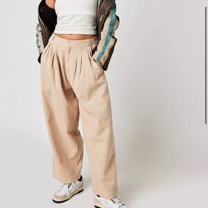 NWT Free People Lotta Love Linen Trousers Color Pebble in Size 12